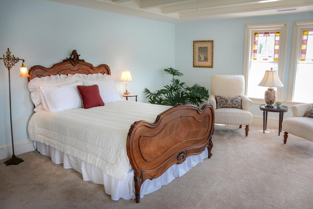 Bed & Breakfast The Towers 3*